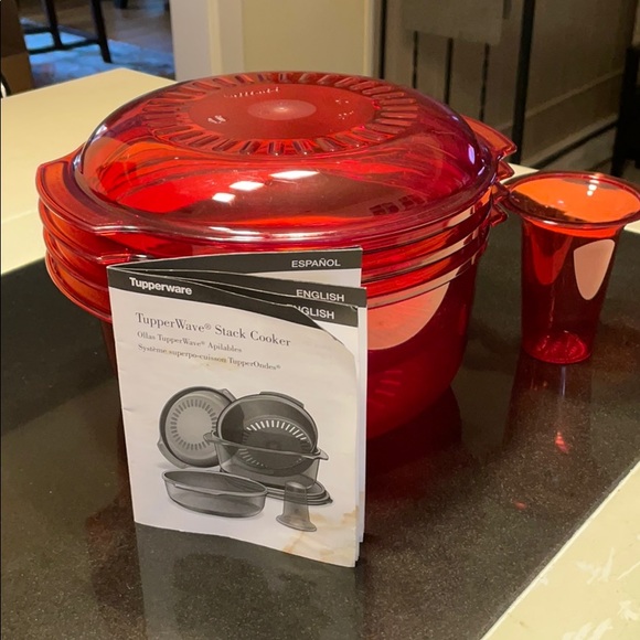 Red Tupperware Stack Cooker